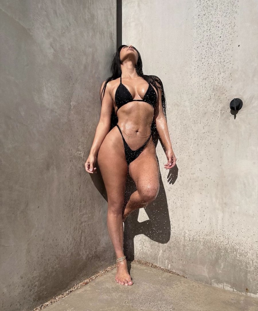Kim Kardashian nxit imagjinatën, publikon foto të nxehta