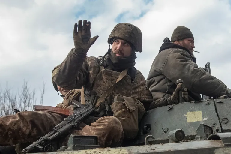 Biden dhe Scholz zotohen të ndëshkojnë Rusinë për luftën në Ukrainë