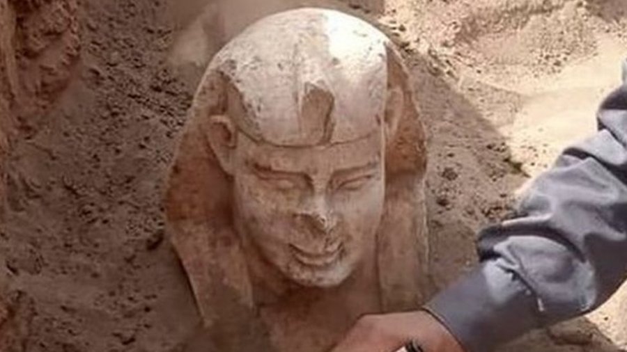 Egjipt: arkeologët zbulojnë një mini-sfinks të qeshur që mund të përfaqësojë Klaudin