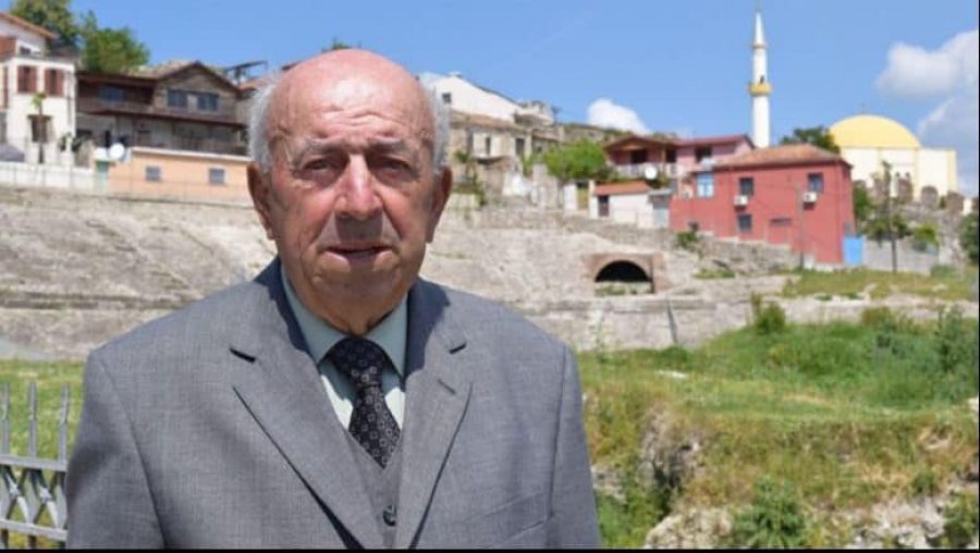 Ndahet nga jeta prof. Fatos Tartari, Durrësi i jep lamtumirën e fundit arkeologut të shquar