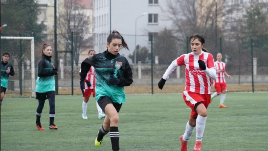 Kampionati i vajzave/ Tirana mposht Kinostudion në derbi, Laçi triumfon ndaj Kukësit
