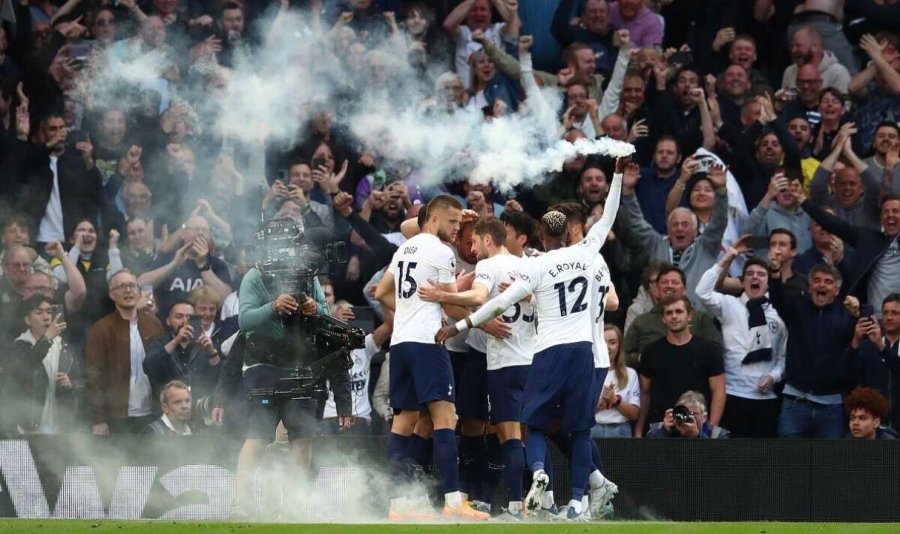 Rinovoi kontratën me Everton, por Tottenham i fiksuar pas portierit të kombëtares angleze