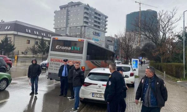 Prishtina ua ndalon autobusëve ndërurbanë hyrjen në brendësi të kryeqytetit