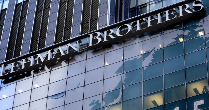 Eksperti i Wall Street që parashikoi kolapsin e Lehman Brotheres në 2008, tregon dështimin e një tjetre banke të madhe 