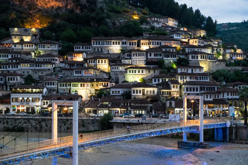 'TIME' e zgjedh Beratin në Shqipëri mes 'vendeve më madhështore' në botë për vitin 2023