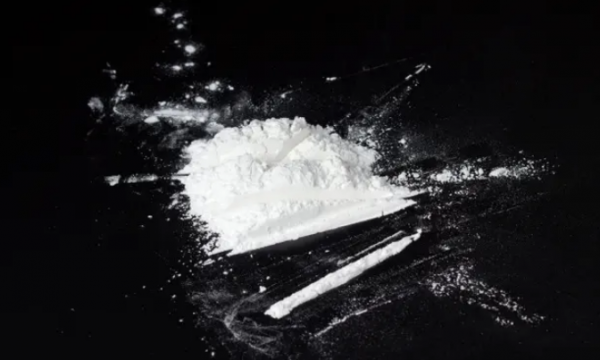 Prodhimi i kokainës në botë arrin nivele rekord, ballkanasit më afër epiqendrave, në Ukrainë bie kërkesa