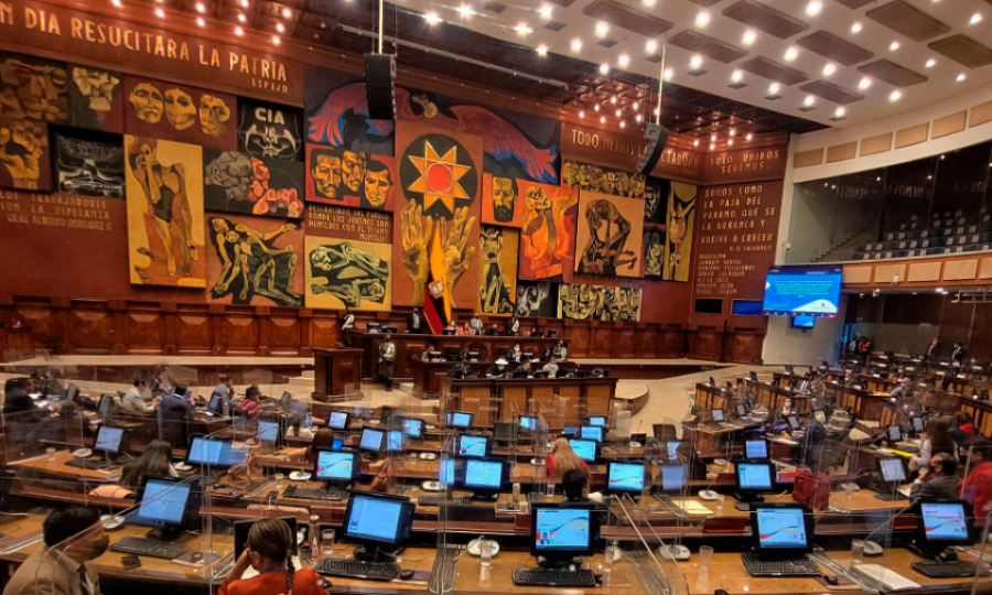 Skandali në Ekuador, pas Presidentit, edhe parlamentarët rezultojnë të lidhur me mafien shqiptare