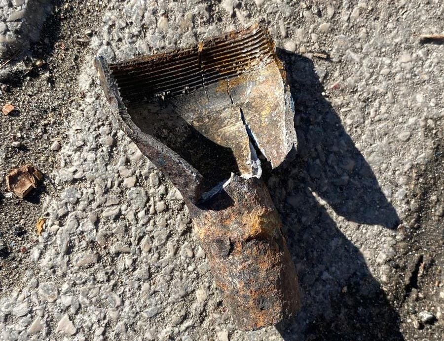 I plas predha e artilerisë e gjetur në koshin e plehrave, plagoset 44-vjeçari në Durrës