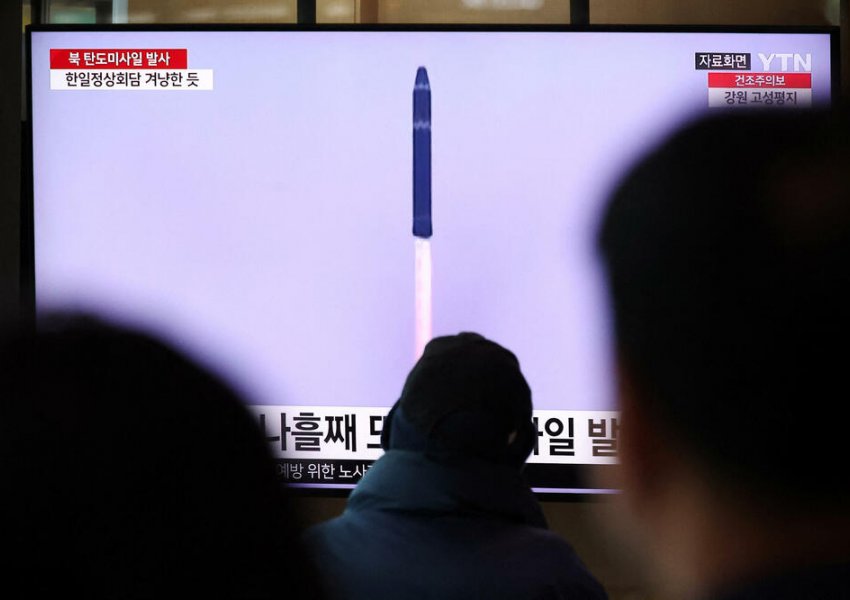 Koreja e Veriut konfirmoi se kishte lëshuar një raketë balistike ndërkontinentale