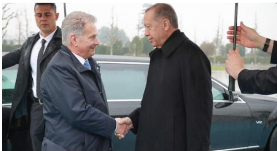 Anëtarësimi në NATO, presidenti i Finlandës mbërrin në Turqi