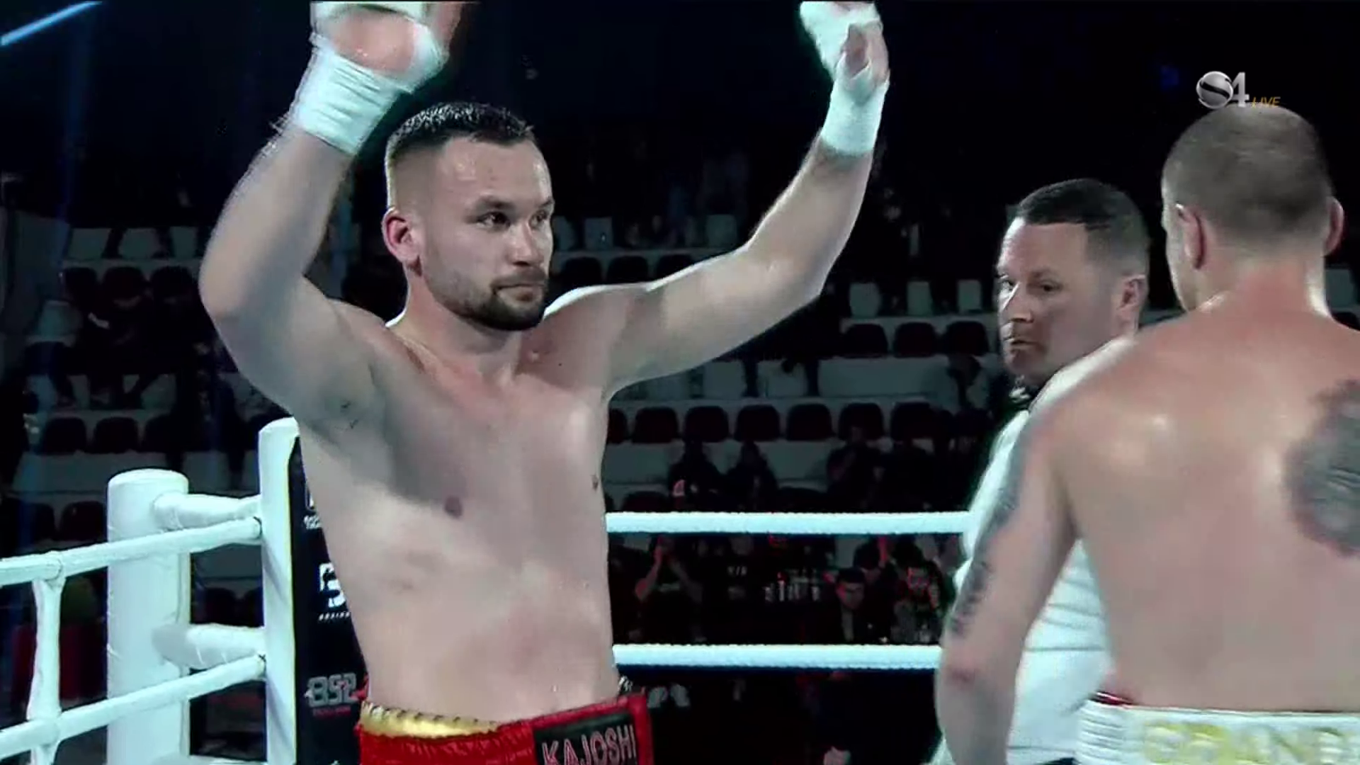 ‘Grushti i Hekurt’, boksieri shqiptar mposht kundërshtarin nga Nikaragua