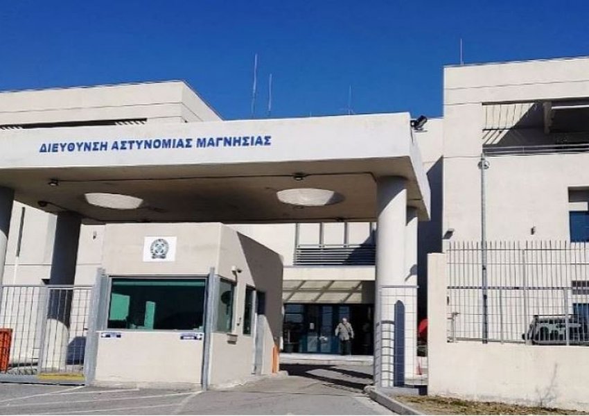 Greqi/ 48 vjeçari shqiptar arratiset nga burgu duke përdorur një kartë telefonike