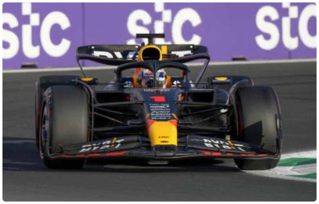 Verstappen dominon provat e lira, zhgënjen Ferrari dhe Hamilton
