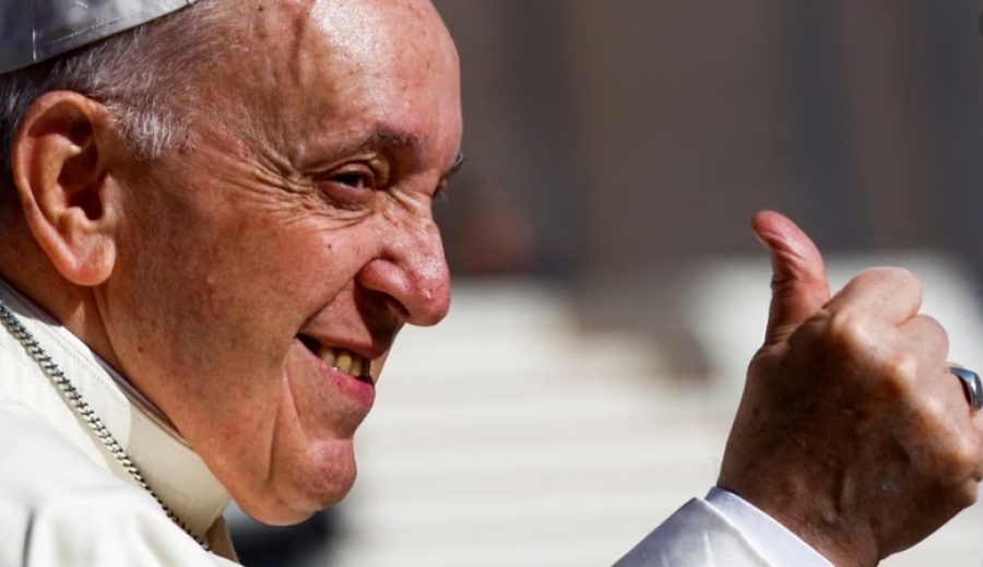 VOA/ Papa Francesku mbështet korridoret humanitare për emigrantët