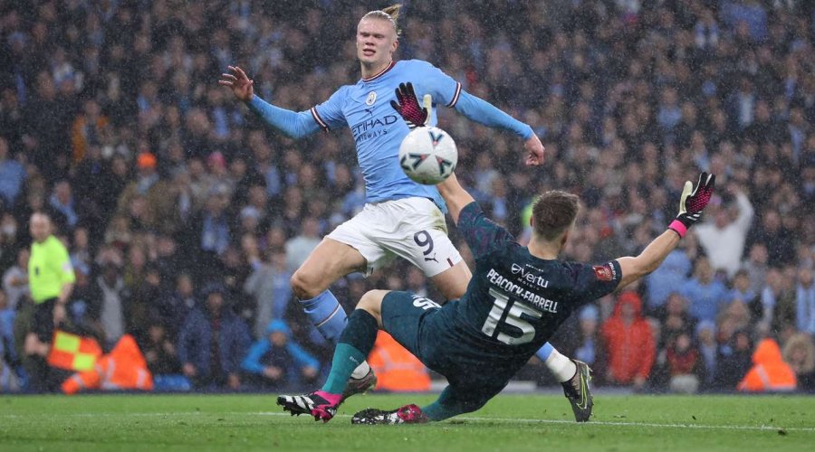Tripletë e Haaland ndaj Burnleyt, Manchester City kualifikohet në gjysmëfinale të FA Cup