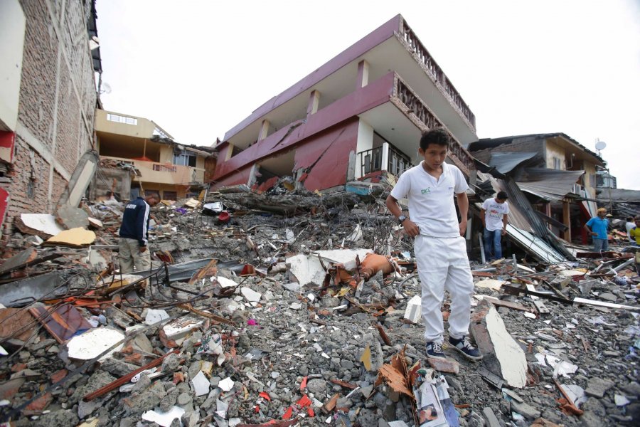 Tërmeti 6.7 ballë në Ekuador, 15 të vdekur, më shumë se 400 të plagosur