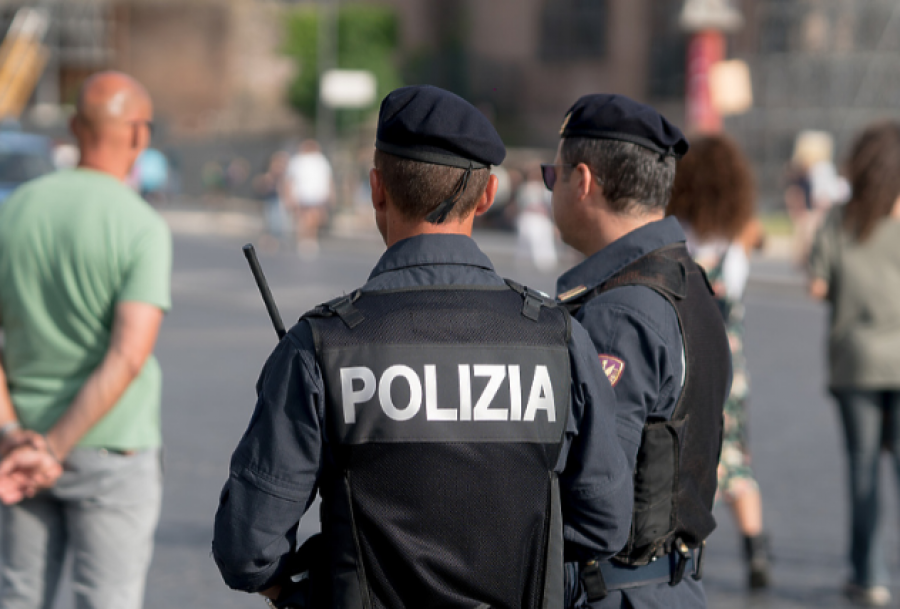 2500 tifozë anglezë mbërrijnë në Itali, policia ka frikë nga përplasjet pas kërcënimeve