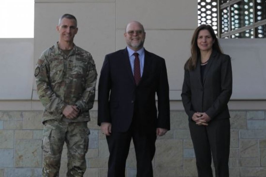 Hovenier: ShBA e mbështet tranzicionin e FSK-së në forcë territoriale mbrojtëse