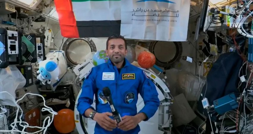 Ky astronaut mysliman sheh 16 perëndime dielli çdo ditë në stacionin hapësinor! Si do ta mbajë Ramazanin?