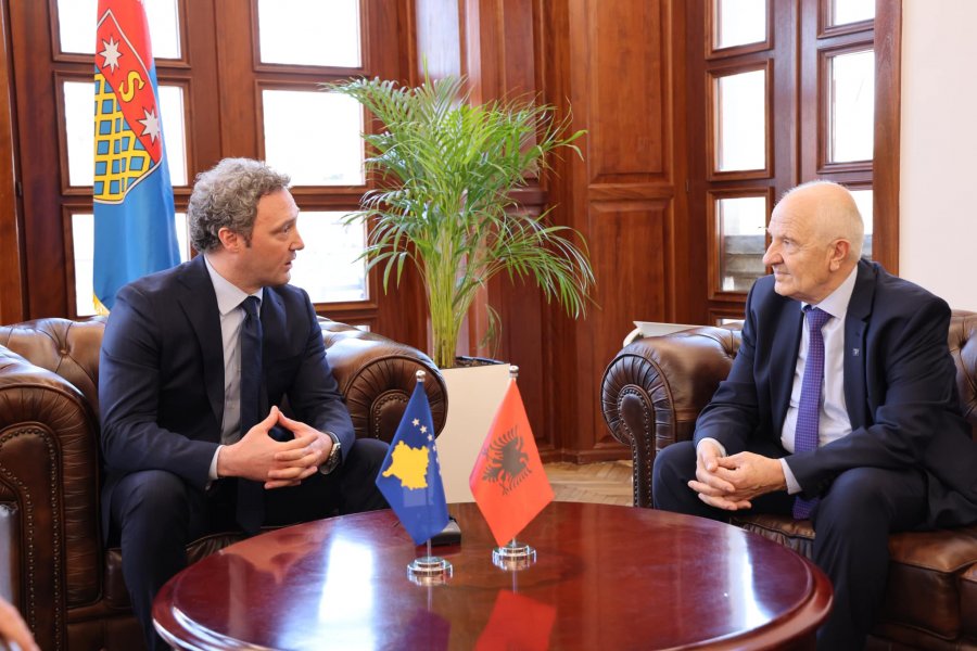 Bardh Spahia takon ish-presidentin e Kosovës, Fatmir Sejdiu: Më shumë lehtësira për qytetarët mes dy vendeve