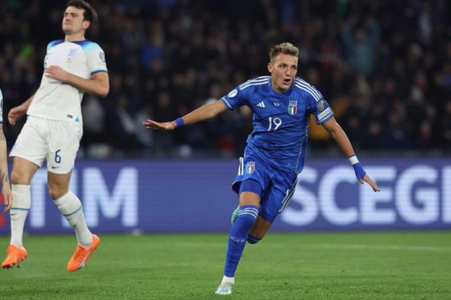 Debutoi me gol në kombëtaren italiane, Inter shfaq interes për talentin 23 vjeçar
