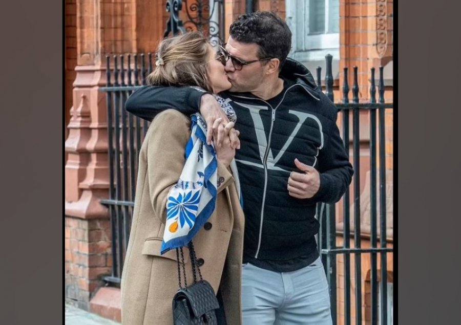 Ish-ylli i Chelseat shihet duke puthur të dashurën, mikja e djalit të tij që vdiq në një aksident rrugor
