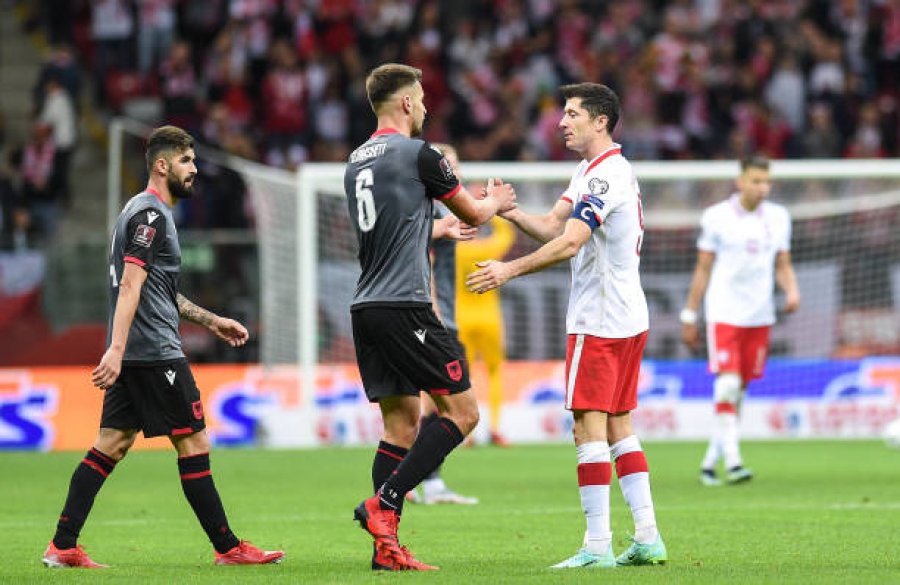Santos bën ndryshime në formacion, ja si pritet të rreshtohet Polonia ndaj Shqipërisë