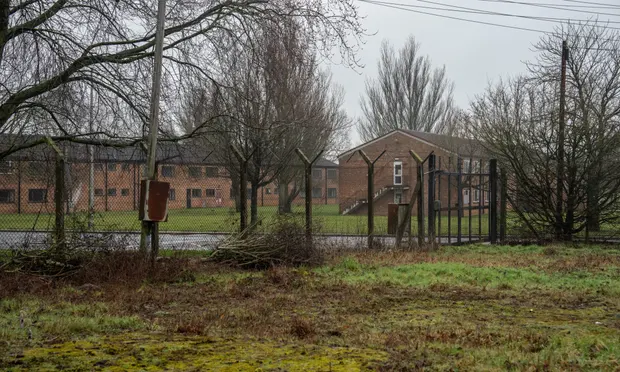 Angli: Ish-baza ajore në Essex për strehimin e azilkërkuesve ka rreziqe kontaminimi