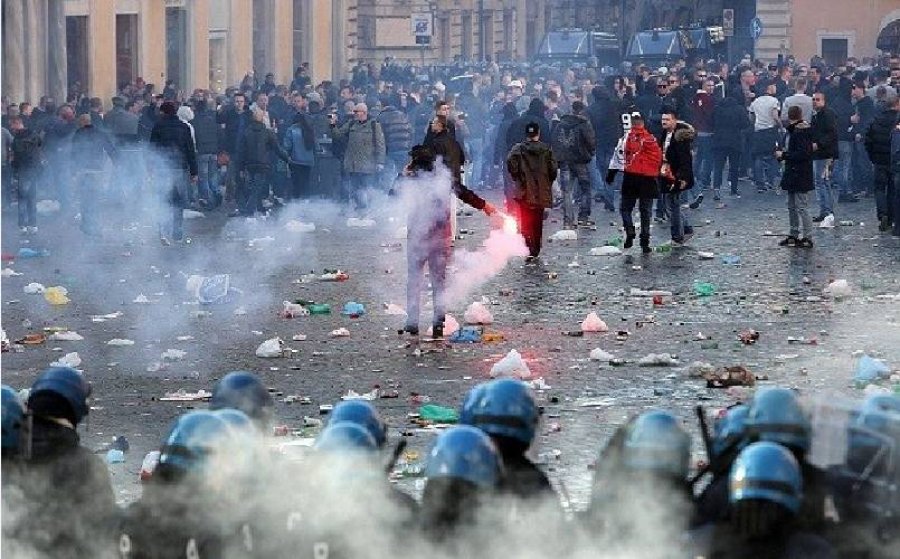 Roma-Feyenoord alarmon Italinë, masa speciale për tifozët holandezë