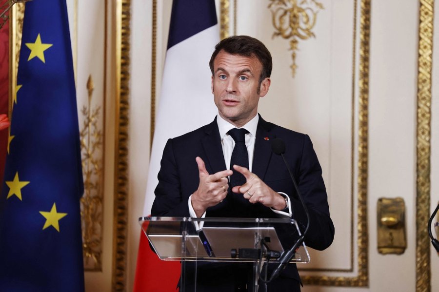 'Emmanuel Macron po e braktis konsensusin e Evropës'
