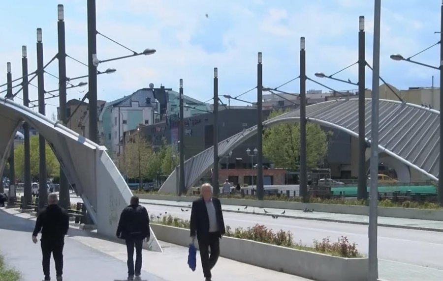 Kosovë, vendimi për hapjen e urës së Ibrit nxit reagime të shumta