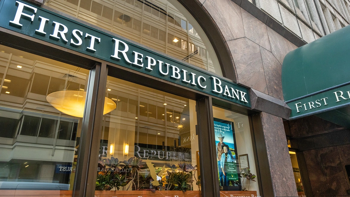 Një tjetër bankë në kolaps, JP Morgan blen bankën e madhe amerikane