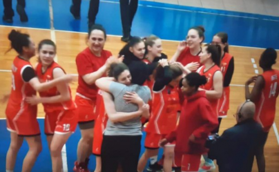 Basketboll femra/ Flamurtari shpallet kampion, dorëzohet Partizani