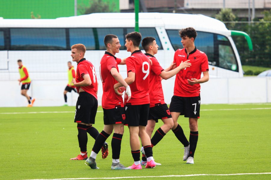 Turneu UEFA Development U-16/ Shqipëria mund Azerbajxhanin, fitorja e dytë në katër ditë për kuqezinjtë e vegjël!