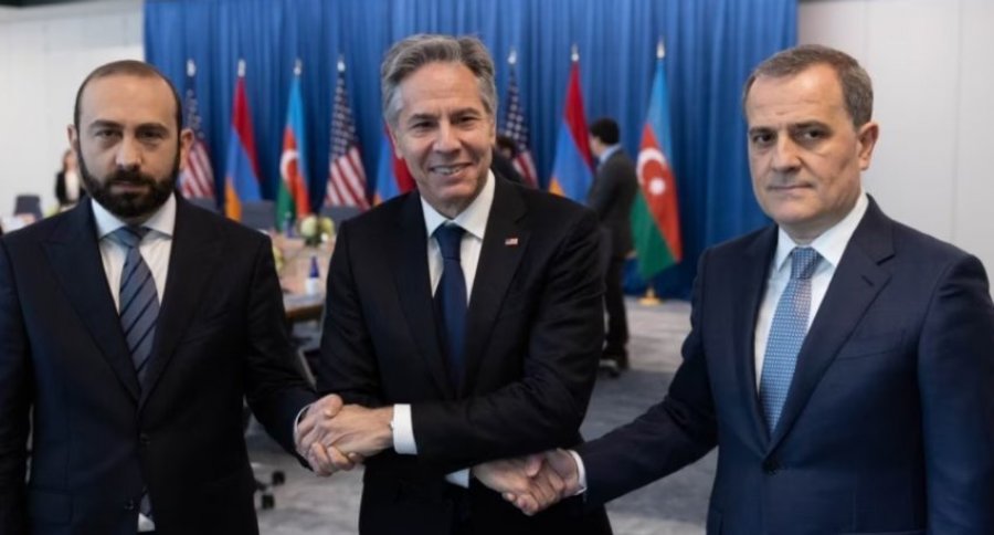 Azerbajxhani dhe Armenia bëjnë përparim në bisedimet për paqe