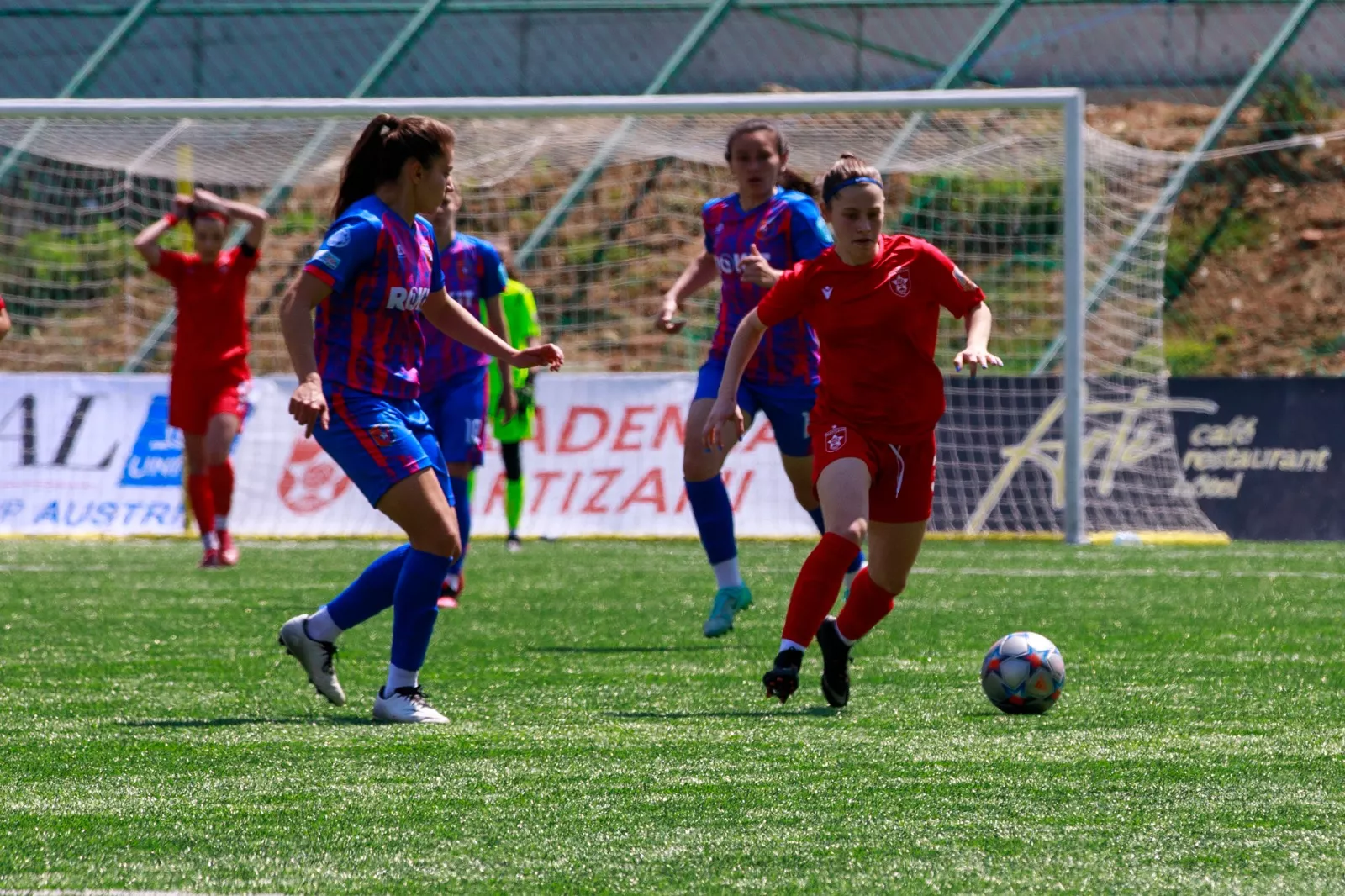 Kampionati i vajzave/ Tri javë nga fundi, Tirana e Vllaznia beteja në distancë