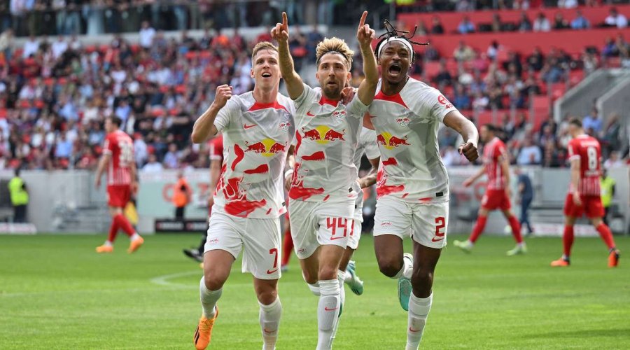 Bundesliga/ Leipzig mposht Freiburg dhe ngjitet në vendin e tretë, ndryshon renditja e zonës Champions