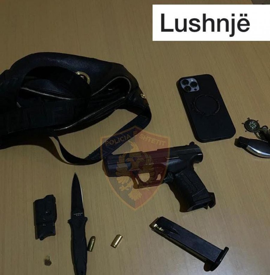 EMRI/ I dënuar më parë për vrasje, arrestohet me armë në çantë 30 vjeçari në Lushnjë