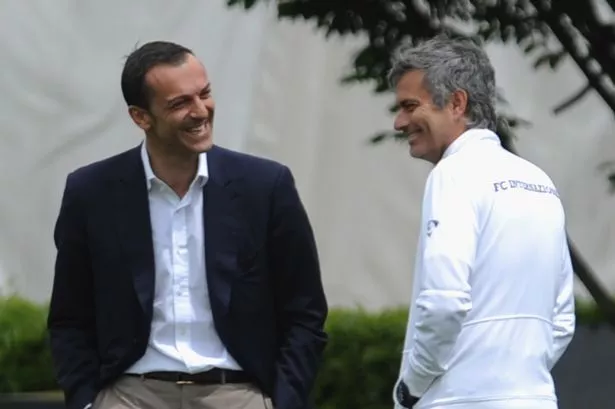Mourinho drejt PSG-së? Avancojnë bisedimet me menaxherin e portugezit