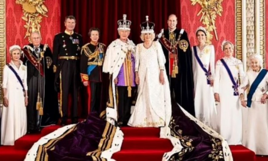Pse u inatos Mbreti Charles me Kate dhe William-in pak para kurorëzimit?