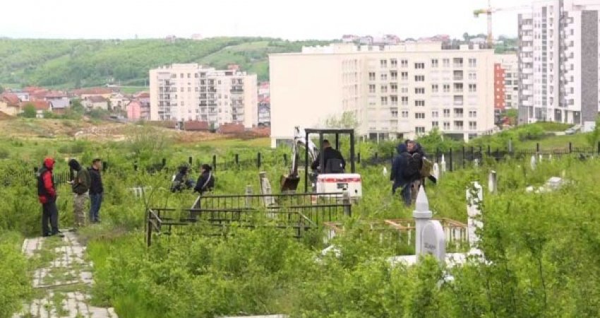 Gërmime në Prishtinë për gjetjen e dy trupave të shqiptarëve të zhdukur gjatë luftës