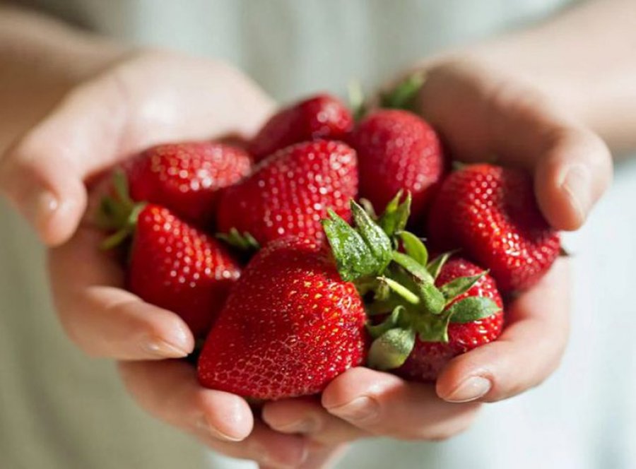 Frutat janë shuuumë të shëndetshme, por 6 prej tyre konsiderohen #superfood