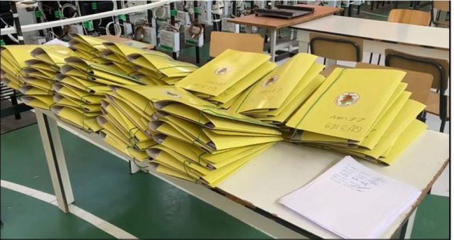 Përgatitjet për zgjedhjet në Durrës, materialet zgjedhore shpërndahen në pjesën më të madhe të vendit
