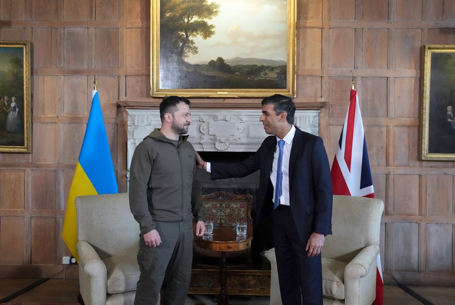 Zelenskyy: Ukraina është pozitive për mundësinë e krijimit të një koalicioni të avionëve luftarakë