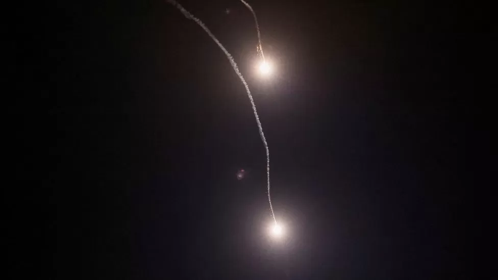 Ukrainë/ Kryeqyteti ukrainas goditet rëndë nga një sulm me raketa dhe dron