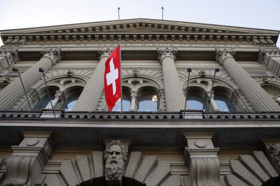 Pse të pasurit i ruajnë paratë e tyre në bankat zvicerane?