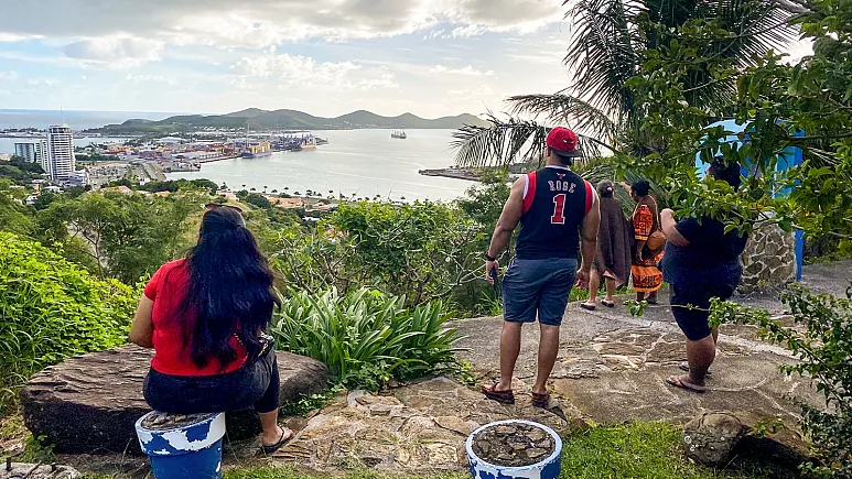 Alarmi për tërmet dhe cunami në Polinezi i detyron banorët e Kaledonisë së Re t'u ikin brigjeve