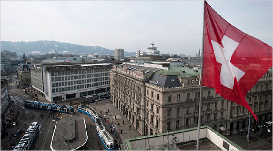 Pse të kamurit i mbajnë paratë e tyre në bankat zvicerane?