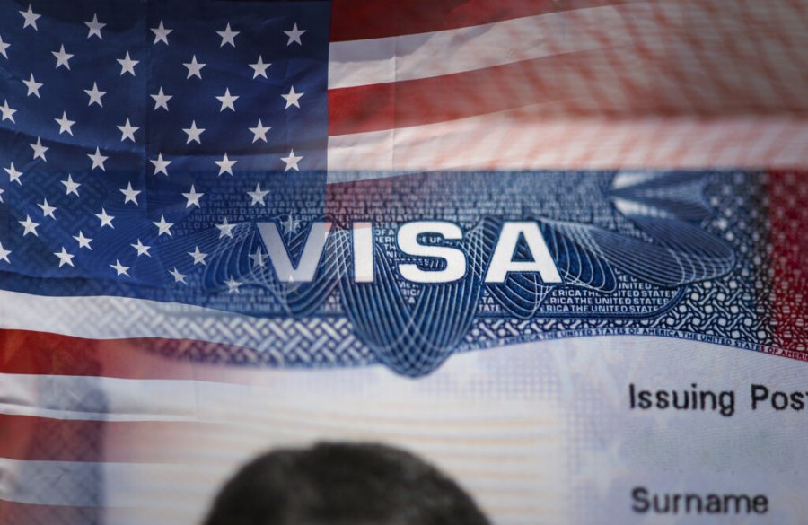 Emigrant në SHBA/ Si ta kontaktoj Qendrën Kombëtare të Vizave dhe të mësoj kur procesohet viza