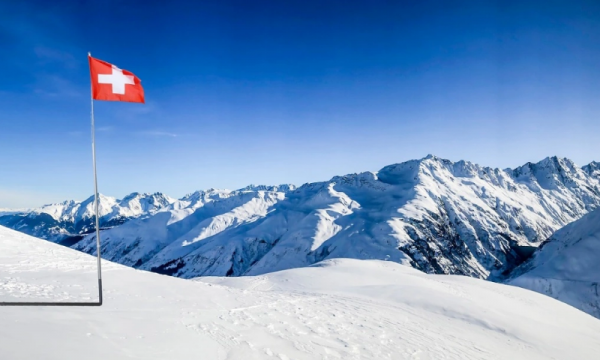 Vdesin 4 alpinistë, goditen nga orteku në Alpet zvicerane 